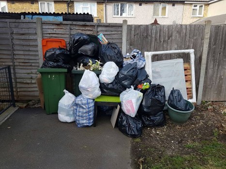 Professional house clearance team in Stockwell removing items